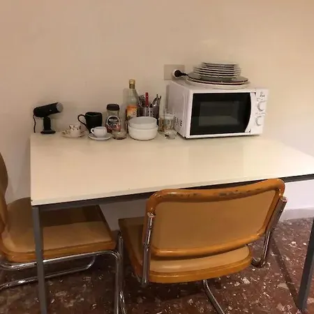 Ampio Monolocale Nel Cuore Della Citta *